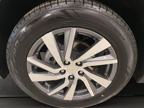 Used 2023 Chevrolet Equinox LT image 29