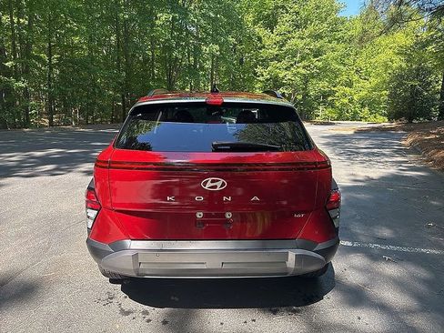 Used 2025 Hyundai Kona Limited image 5