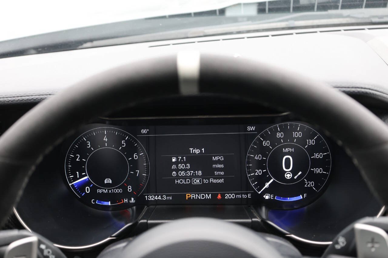 Used 2021 Ford Mustang Shelby GT500 w/ Technology Package RWD image 18
