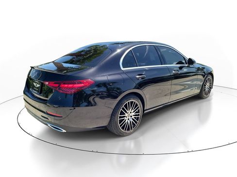 Used 2024 Mercedes-Benz C 300 Sedan image 2