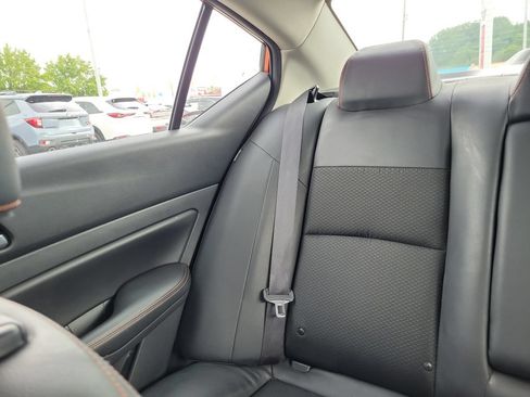 Used 2021 Nissan Altima 2.0 SR FWD image 5