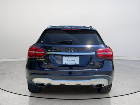 Used 2019 Mercedes-Benz GLA 250 image 7