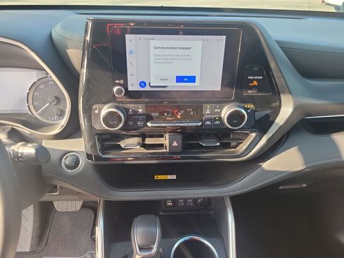 Certified 2024 Toyota Highlander XSE image 27