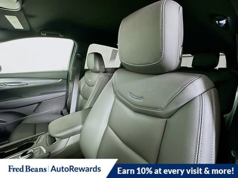 New 2026 Cadillac XT5 Luxury image 12