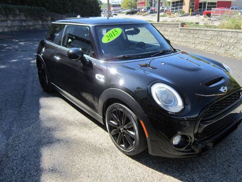 Used 2015 MINI Cooper S image 31