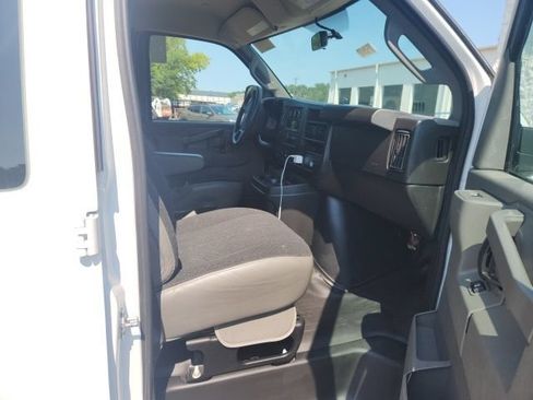 Used 2023 GMC Savana 2500 w/ Driver Convenience Package RWD image 14