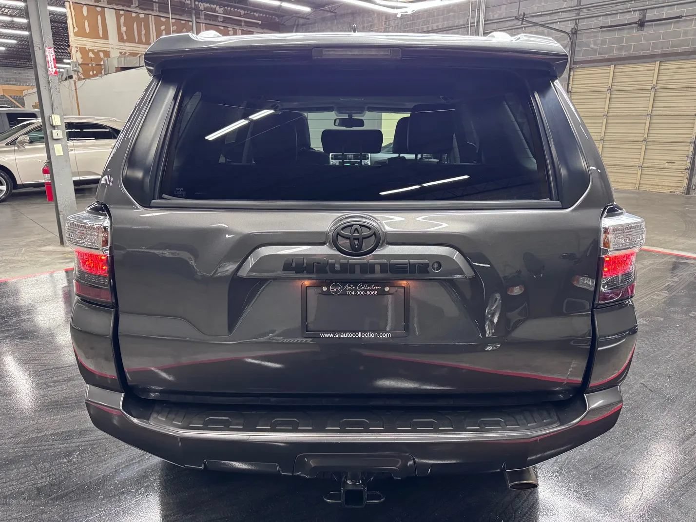 Used 2016 Toyota 4Runner SR5 Premium AWD/4WD image 4