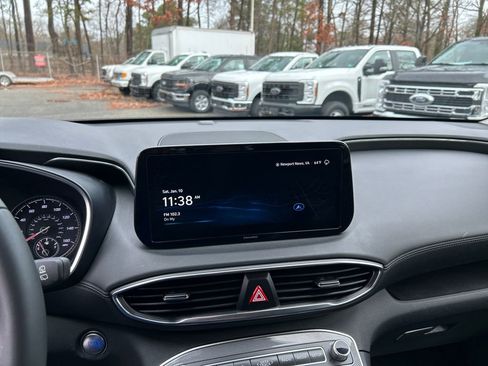 Certified 2023 Hyundai Santa Fe SEL image 17