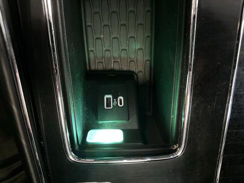 Used 2020 Lincoln Aviator Reserve w/ Equipment Group 202A image 25