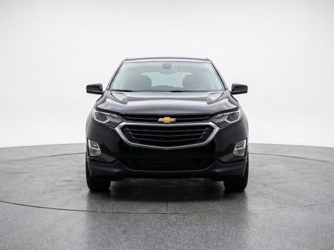 Used 2025 Chevrolet Equinox LT image 2