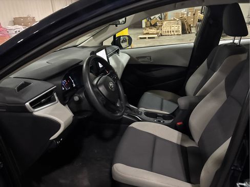 Used 2026 Toyota Corolla LE FWD image 9