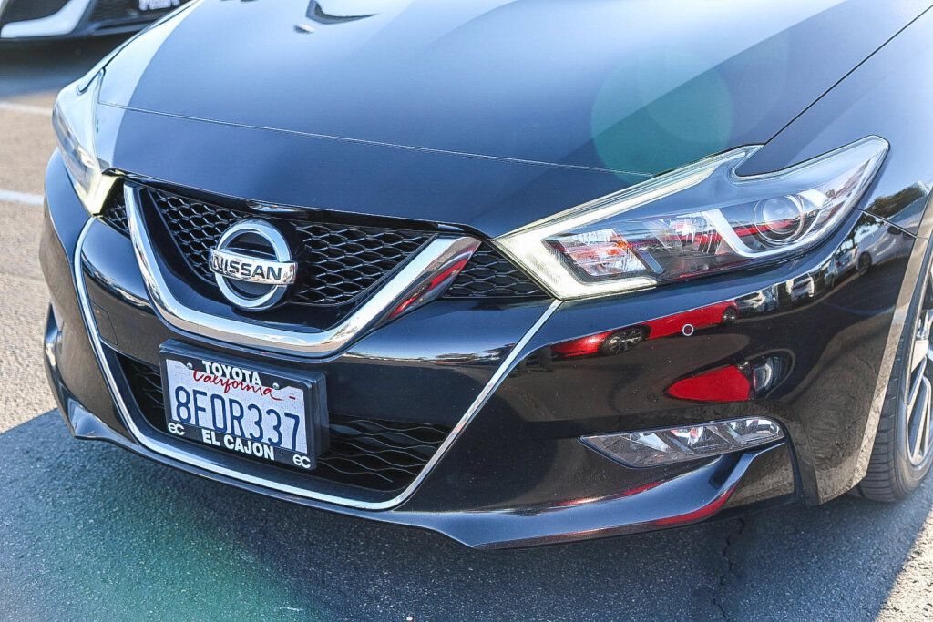 Used 2018 Nissan Maxima 3.5 SL FWD image 18