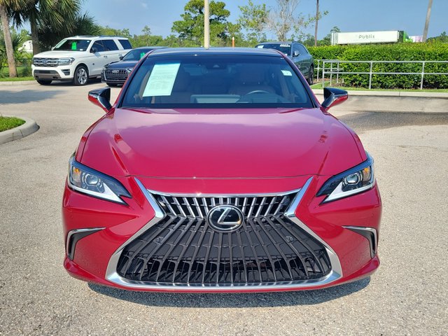 Used 2024 Lexus ES 350 w/ Technology Package FWD image 3