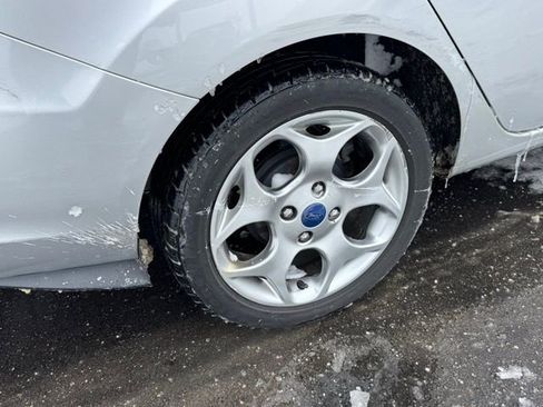 Used 2012 Ford Fiesta SEL image 35