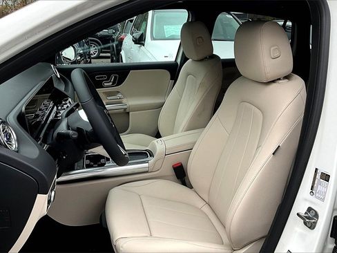 New 2026 Mercedes-Benz GLA 250 4MATIC image 9