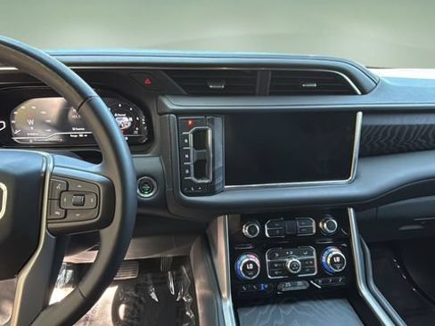 Used 2023 GMC Yukon Denali w/ Max Trailering Package AWD/4WD image 11
