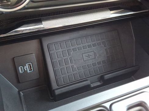 Used 2022 Ford F150 Platinum w/ Equipment Group 701A High image 28