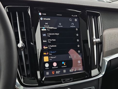 Certified 2023 Volvo S90 B6 Plus image 18