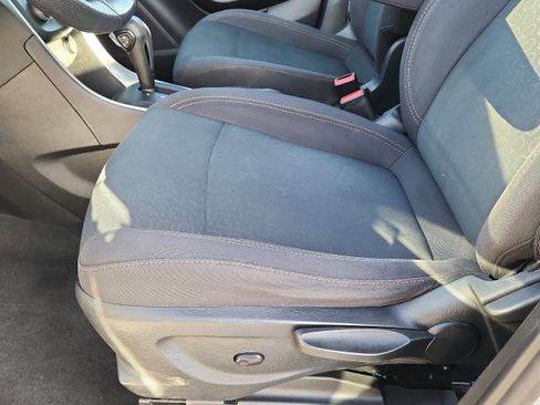 Used 2018 Chevrolet Trax LS image 10