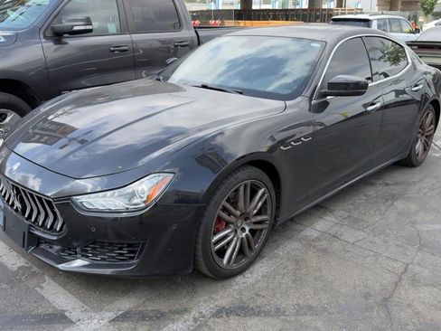 Used 2018 Maserati Ghibli S Q4 AWD/4WD image 3
