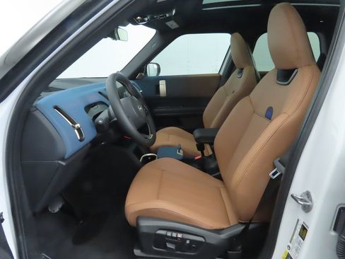 New 2025 MINI Cooper Countryman SE w/ Comfort Package Max image 21