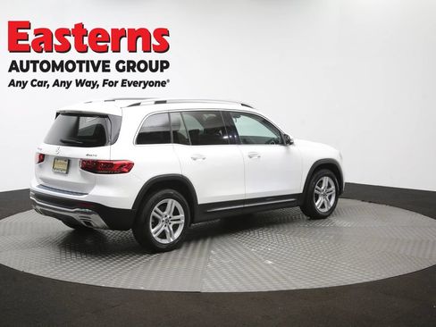 Used 2021 Mercedes-Benz GLB 250 4MATIC w/ Premium Package image 44