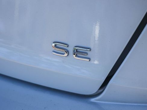 New 2026 Volkswagen Jetta SE image 13