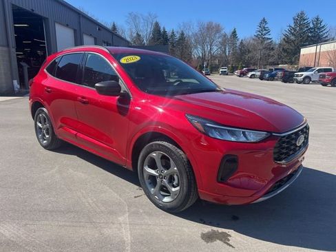 Used 2023 Ford Escape ST-Line w/ Tech Pack #1 AWD/4WD image 3