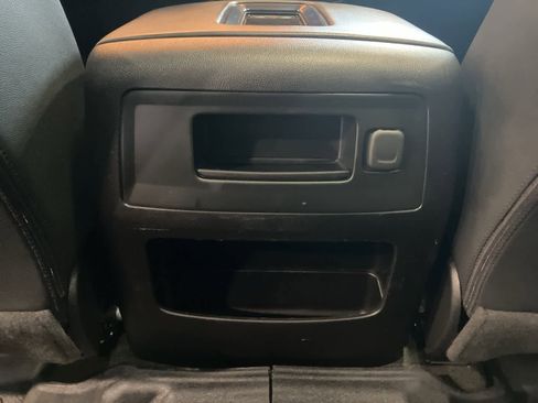 Used 2018 Chevrolet Silverado 2500 High Country image 27