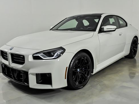 Used 2023 BMW M2 w/ Carbon Package RWD image 6