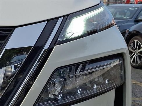 Used 2021 Nissan Rogue SL image 9