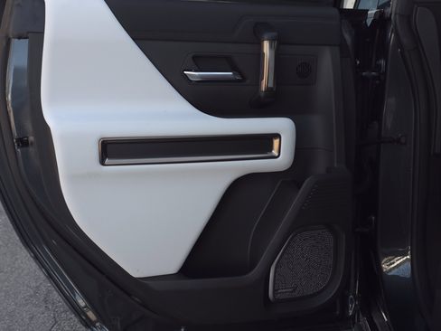 Used 2025 GMC Hummer EV 3X image 77