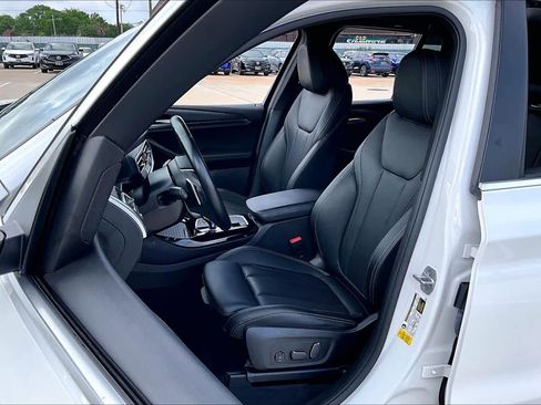 Used 2024 BMW X3 sDrive30i image 7
