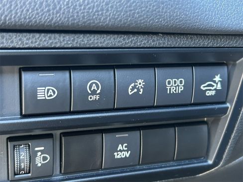 Used 2023 Toyota Tundra Limited image 30