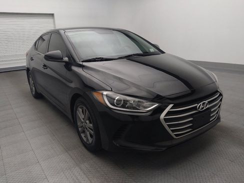 Used 2017 Hyundai Elantra SE image 13