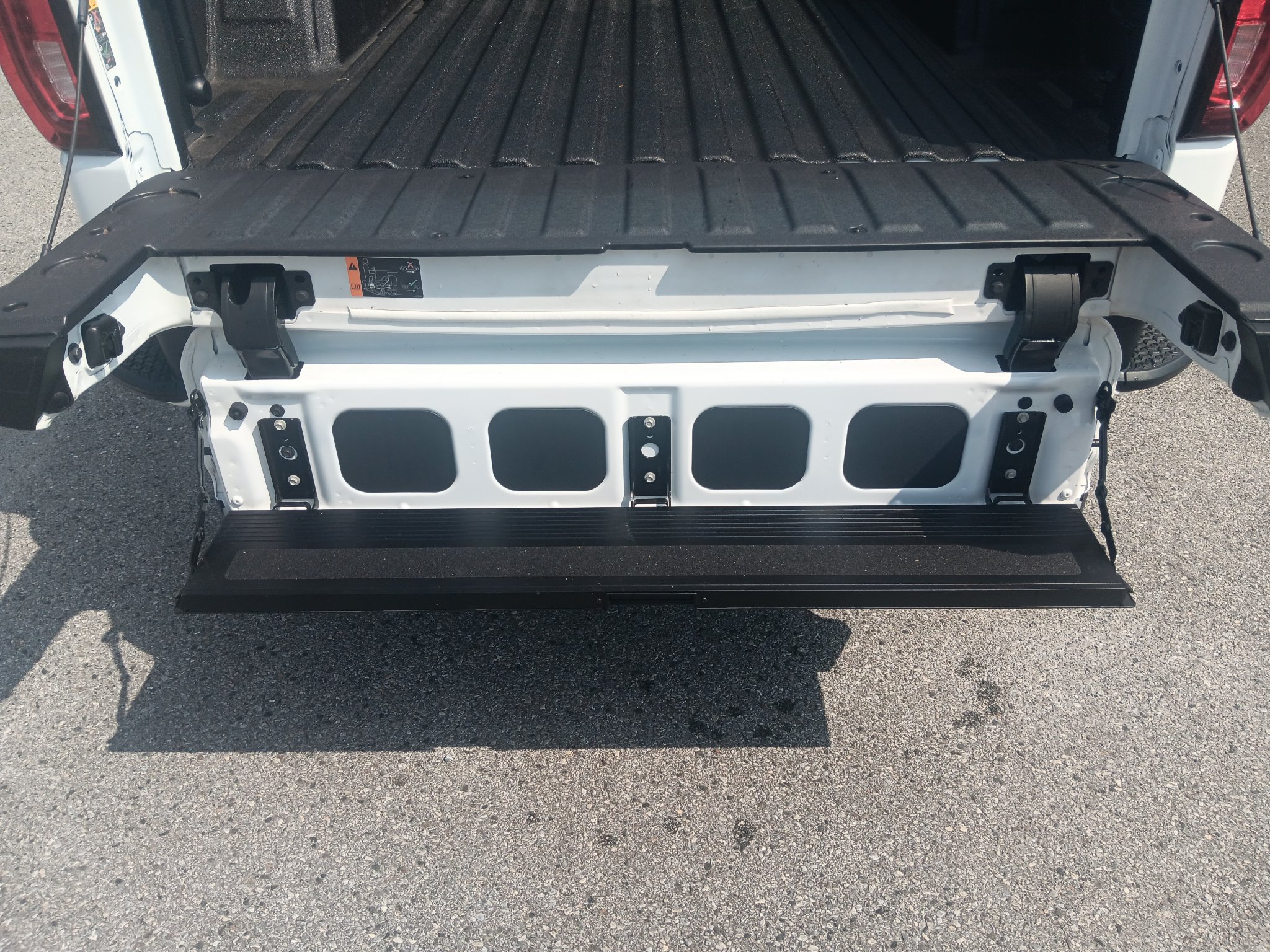 Used 2025 GMC Sierra 1500 AT4 w/ AT4 Premium Package AWD/4WD image 24