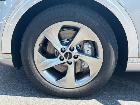New 2026 Genesis GV70 2.5T Advanced AWD/4WD image 11