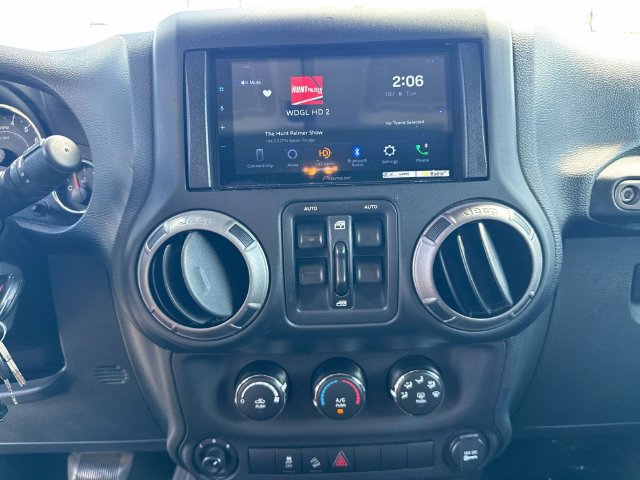 Used 2018 Jeep Wrangler Unlimited Sport S AWD/4WD image 30