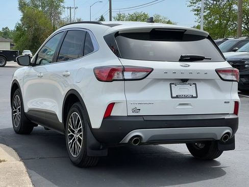 Certified 2022 Ford Escape Titanium FWD image 10