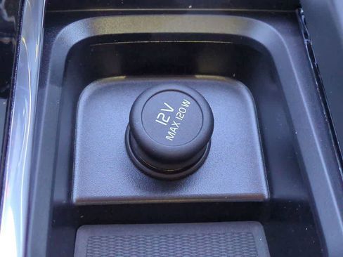 New 2026 Volvo XC60 B5 Plus w/ Protection Package Premier image 31