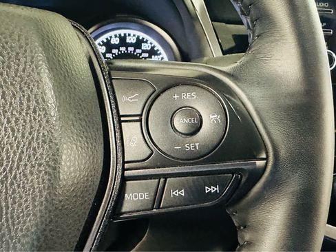 Certified 2023 Toyota Camry SE w/ Convenience Package image 17