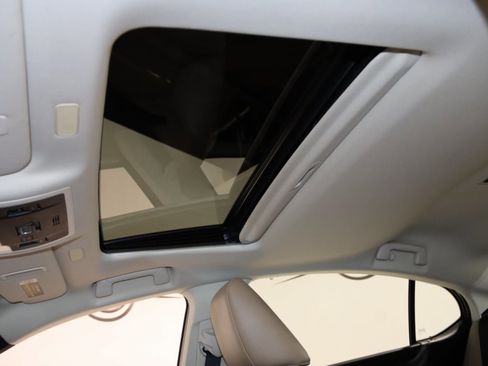 Used 2021 Lexus ES 250 w/ Premium Package image 15