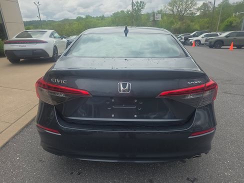 Used 2023 Honda Civic Sport image 6
