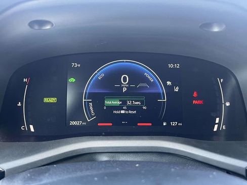 Used 2025 Toyota Camry SE image 26