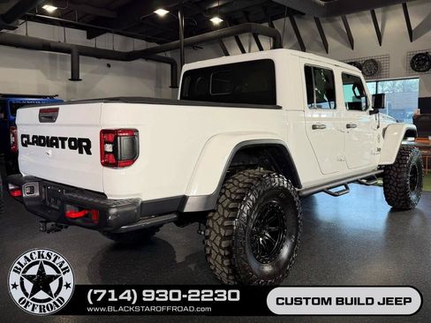 Used 2021 Jeep Gladiator Rubicon AWD/4WD image 14