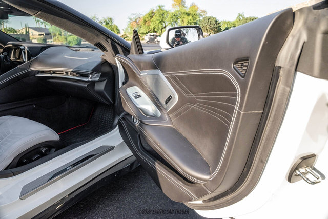 Used 2025 Chevrolet Corvette E-Ray AWD/4WD image 32