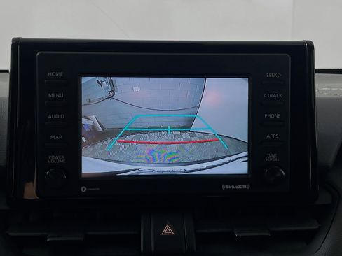 Used 2021 Toyota RAV4 XLE image 28