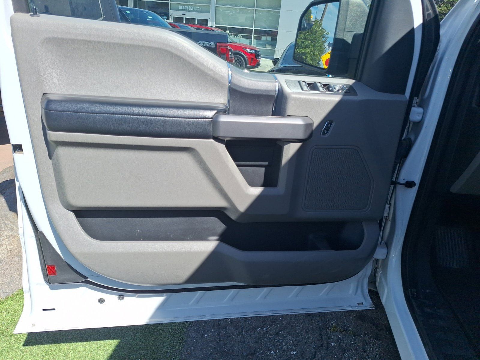 Used 2020 Ford F150 XLT RWD image 12