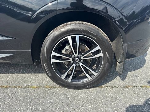 Used 2020 Volvo XC60 T5 Momentum w/ Protection Package Premier AWD/4WD image 23