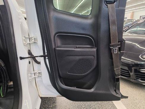 Used 2022 Chevrolet Colorado LT w/ Fleet Safety Package RWD image 29